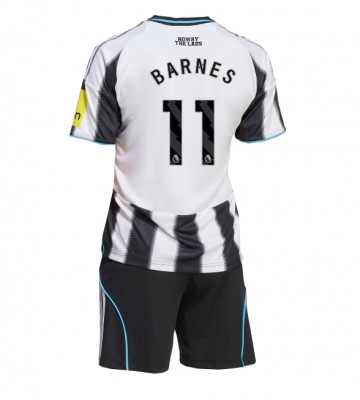 Newcastle United Harvey Barnes #11 Replik Heimtrikot Kinder 2025-26 Kurzarm (+ Kurze Hosen)